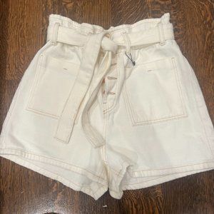 NWT ZARA white jeans shorts with tie front USA 8